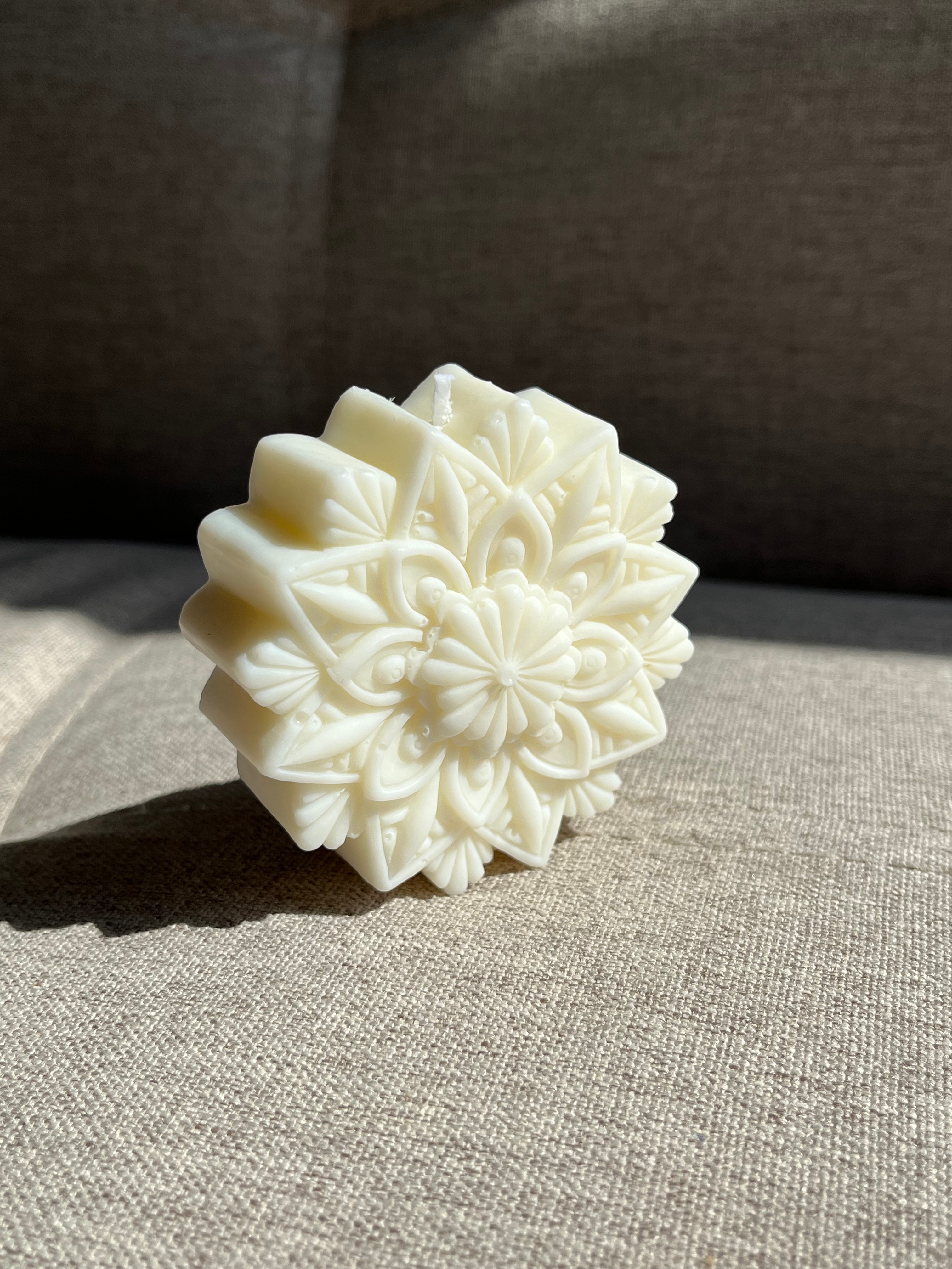 Vela Flor de Mandala - Imagen 2